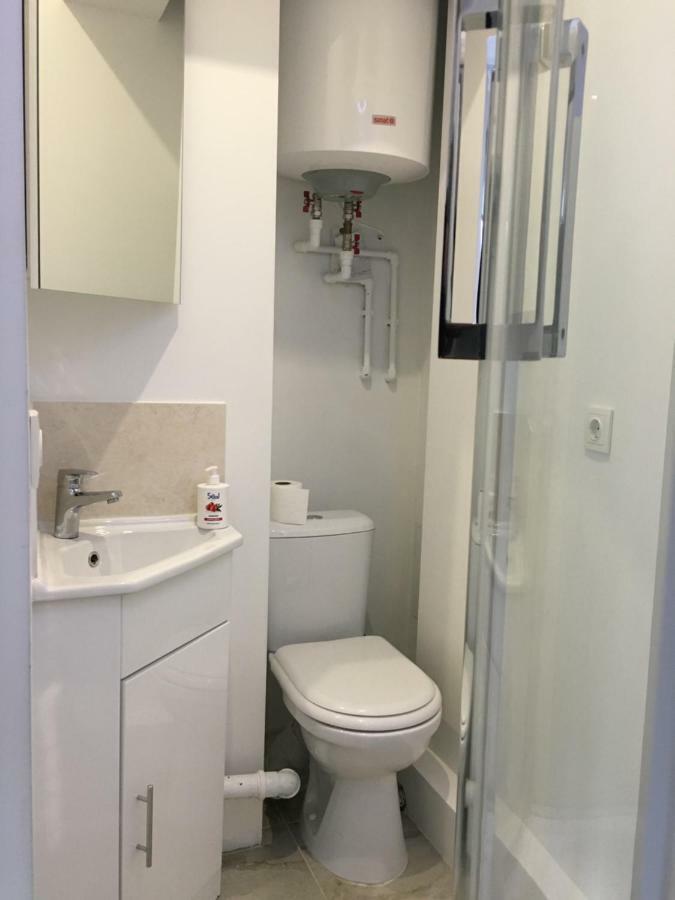 Av Apartment Rēzekne エクステリア 写真